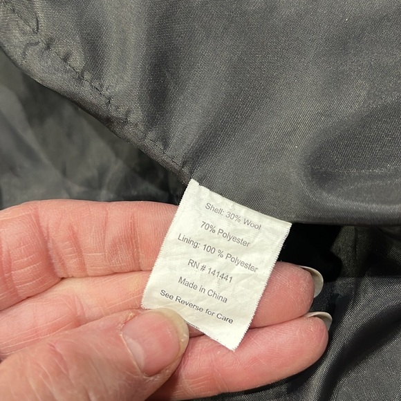 Alpine Swiss Coat - Picture 7 of 7